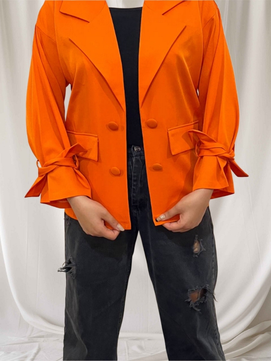 مانتو نارنجی